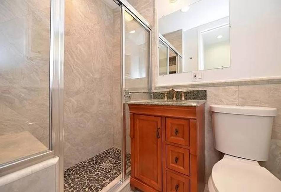 119 Norfolk Street, Brooklyn, New York 11235, 5 Bedrooms Bedrooms, ,4.5 BathroomsBathrooms,Residential,For Sale,Norfolk,490900