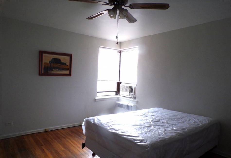 2615 Homecrest Avenue, Brooklyn, New York 11235, 1 Bedroom Bedrooms, ,1 BathroomBathrooms,Residential,For Sale,Homecrest,490908