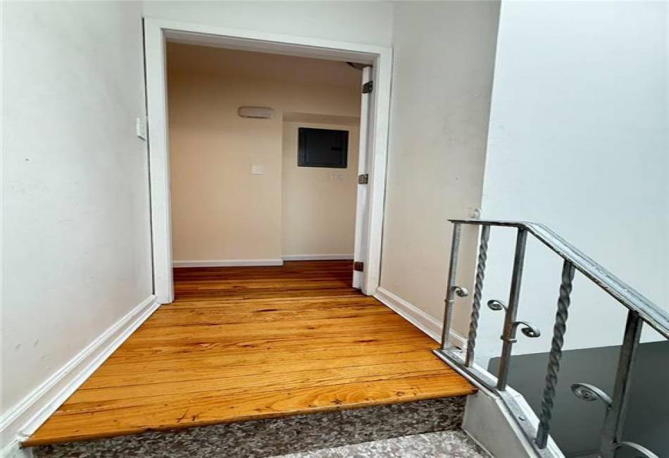 274 Bay 41st Street, Brooklyn, New York 11214, 3 Bedrooms Bedrooms, ,2 BathroomsBathrooms,Rental,For Sale,Bay 41st,490910