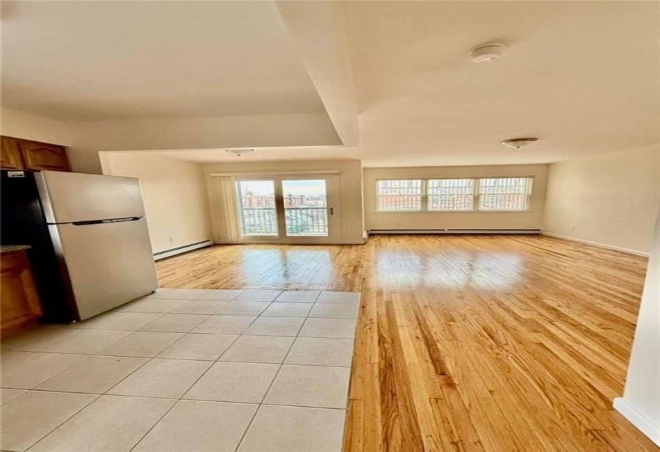 274 Bay 41st Street, Brooklyn, New York 11214, 3 Bedrooms Bedrooms, ,2 BathroomsBathrooms,Rental,For Sale,Bay 41st,490910