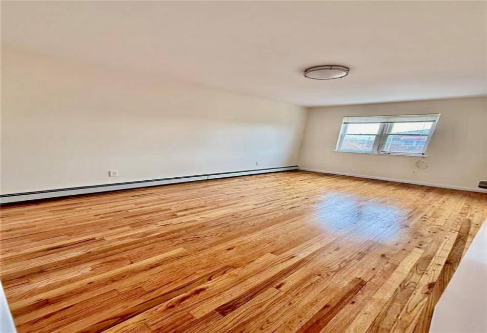 274 Bay 41st Street, Brooklyn, New York 11214, 3 Bedrooms Bedrooms, ,2 BathroomsBathrooms,Rental,For Sale,Bay 41st,490910