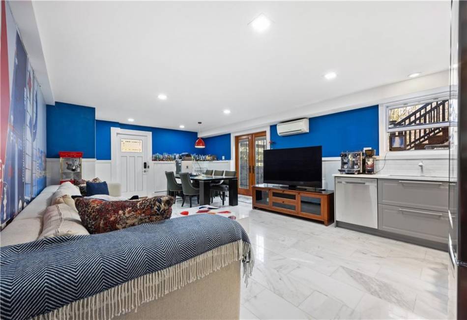 181 Androvette Avenue, Staten Island, New York 10312, 4 Bedrooms Bedrooms, ,5 BathroomsBathrooms,Residential,For Sale,Androvette,490911