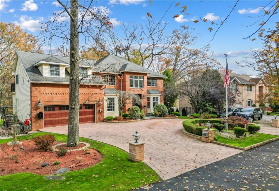 181 Androvette Avenue, Staten Island, New York 10312, 4 Bedrooms Bedrooms, ,5 BathroomsBathrooms,Residential,For Sale,Androvette,490911