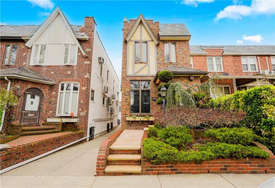 1830 33rd Street, Brooklyn, New York 11234, 3 Bedrooms Bedrooms, ,2 BathroomsBathrooms,Residential,For Sale,33rd,490914