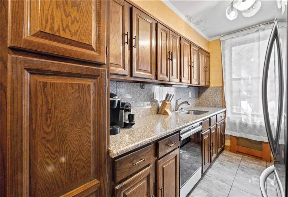 711 Montauk Court, Brooklyn, New York 11235, 1 Bedroom Bedrooms, ,1 BathroomBathrooms,Residential,For Sale,Montauk,490915