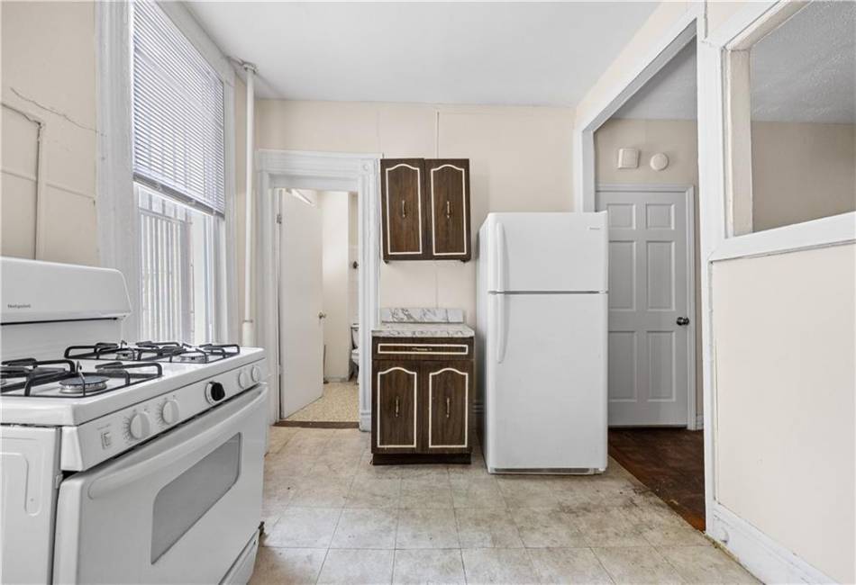 111 Schenectady Avenue, Brooklyn, New York 11213, 3 Bedrooms Bedrooms, ,3 BathroomsBathrooms,Residential,For Sale,Schenectady,478388