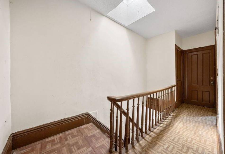 111 Schenectady Avenue, Brooklyn, New York 11213, 3 Bedrooms Bedrooms, ,3 BathroomsBathrooms,Residential,For Sale,Schenectady,478388