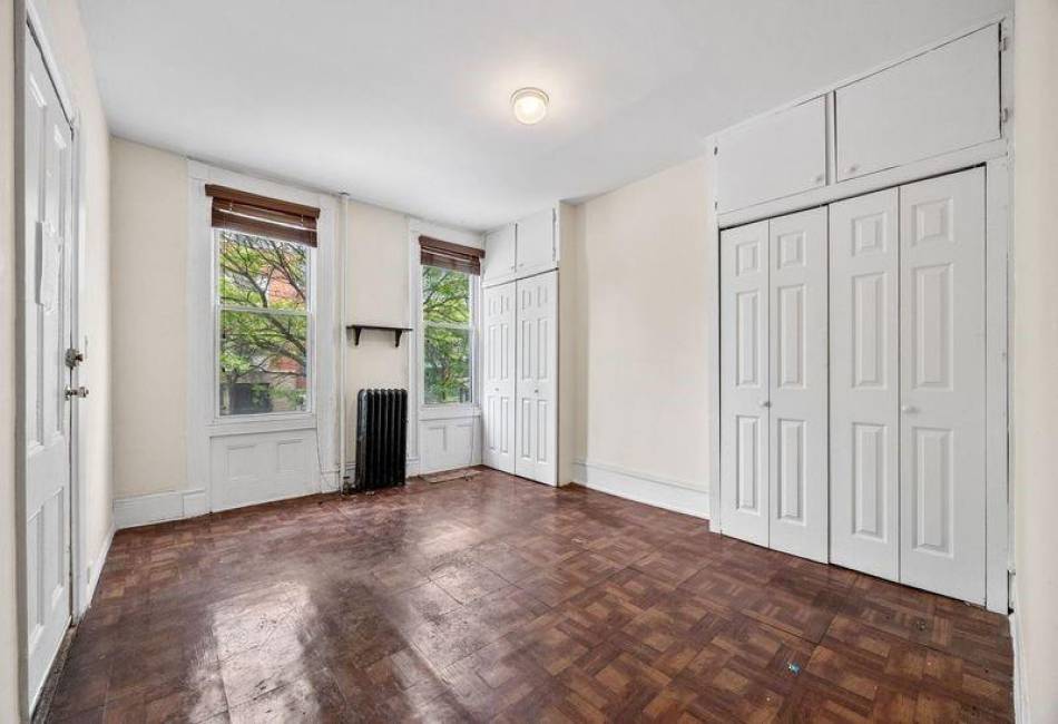 111 Schenectady Avenue, Brooklyn, New York 11213, 3 Bedrooms Bedrooms, ,3 BathroomsBathrooms,Residential,For Sale,Schenectady,478388