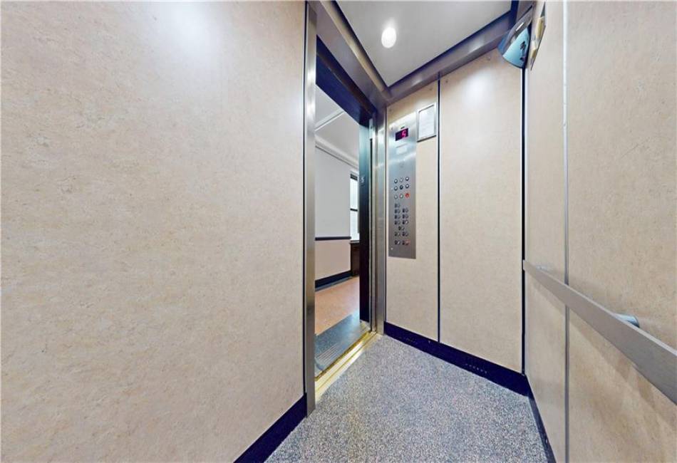 1120 Brighton Beach Avenue, Brooklyn, New York 11235, 2 Bedrooms Bedrooms, ,1 BathroomBathrooms,Residential,For Sale,Brighton Beach,490895
