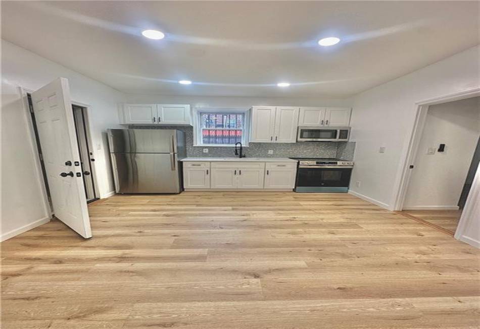 4521 Church Avenue, Brooklyn, New York 11203, 2 Bedrooms Bedrooms, ,1 BathroomBathrooms,Rental,For Sale,Church,490924