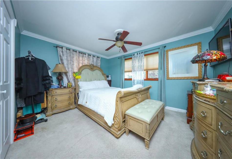 192 Gansevoort Boulevard, Staten Island, New York 10314, 4 Bedrooms Bedrooms, ,2 BathroomsBathrooms,Residential,For Sale,Gansevoort,490925
