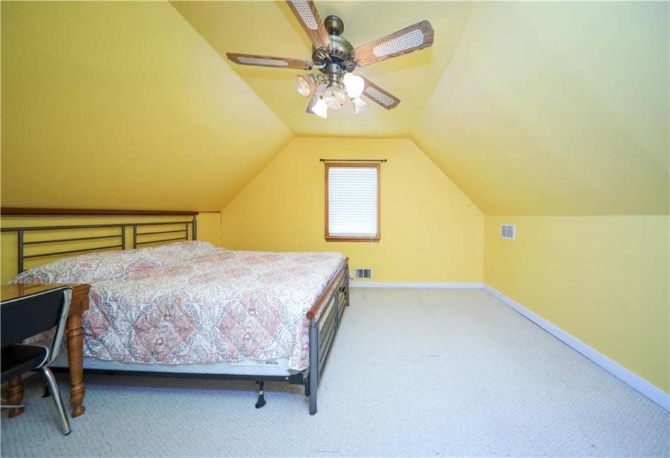 192 Gansevoort Boulevard, Staten Island, New York 10314, 4 Bedrooms Bedrooms, ,2 BathroomsBathrooms,Residential,For Sale,Gansevoort,490925