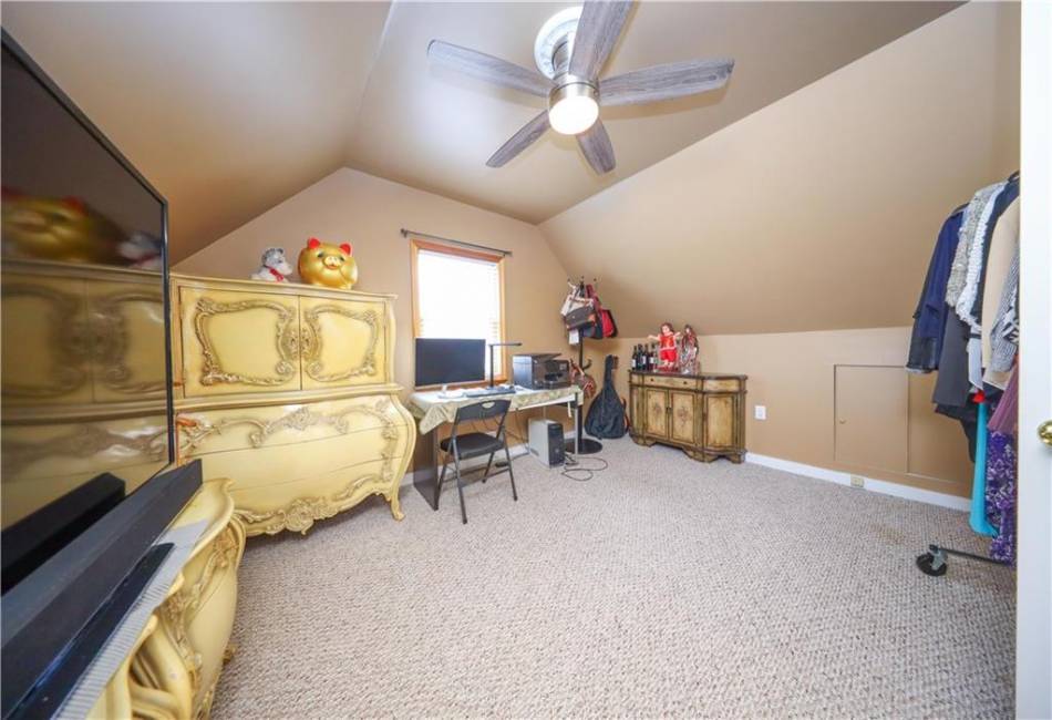 192 Gansevoort Boulevard, Staten Island, New York 10314, 4 Bedrooms Bedrooms, ,2 BathroomsBathrooms,Residential,For Sale,Gansevoort,490925
