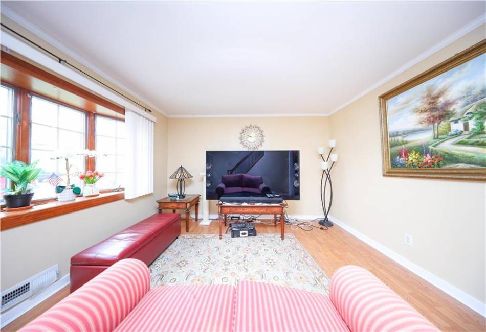 192 Gansevoort Boulevard, Staten Island, New York 10314, 4 Bedrooms Bedrooms, ,2 BathroomsBathrooms,Residential,For Sale,Gansevoort,490925