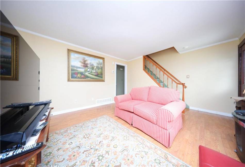 192 Gansevoort Boulevard, Staten Island, New York 10314, 4 Bedrooms Bedrooms, ,2 BathroomsBathrooms,Residential,For Sale,Gansevoort,490925
