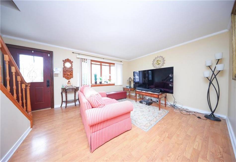 192 Gansevoort Boulevard, Staten Island, New York 10314, 4 Bedrooms Bedrooms, ,2 BathroomsBathrooms,Residential,For Sale,Gansevoort,490925