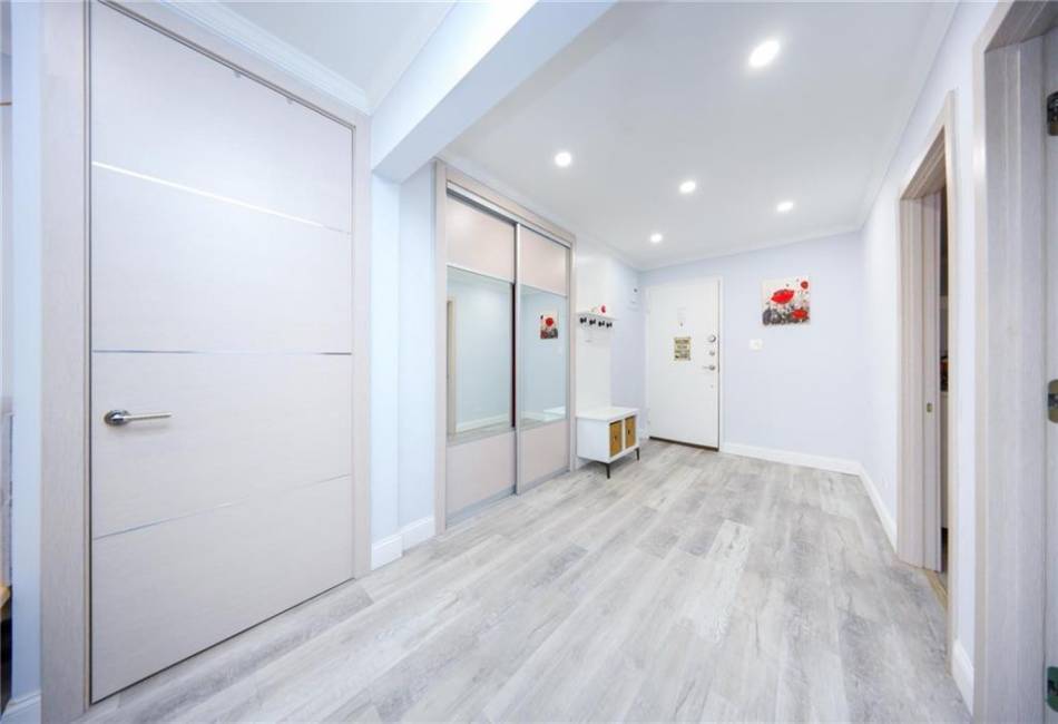 2680 19th Street, Brooklyn, New York 11235, 2 Bedrooms Bedrooms, ,1 BathroomBathrooms,Residential,For Sale,19th,490927