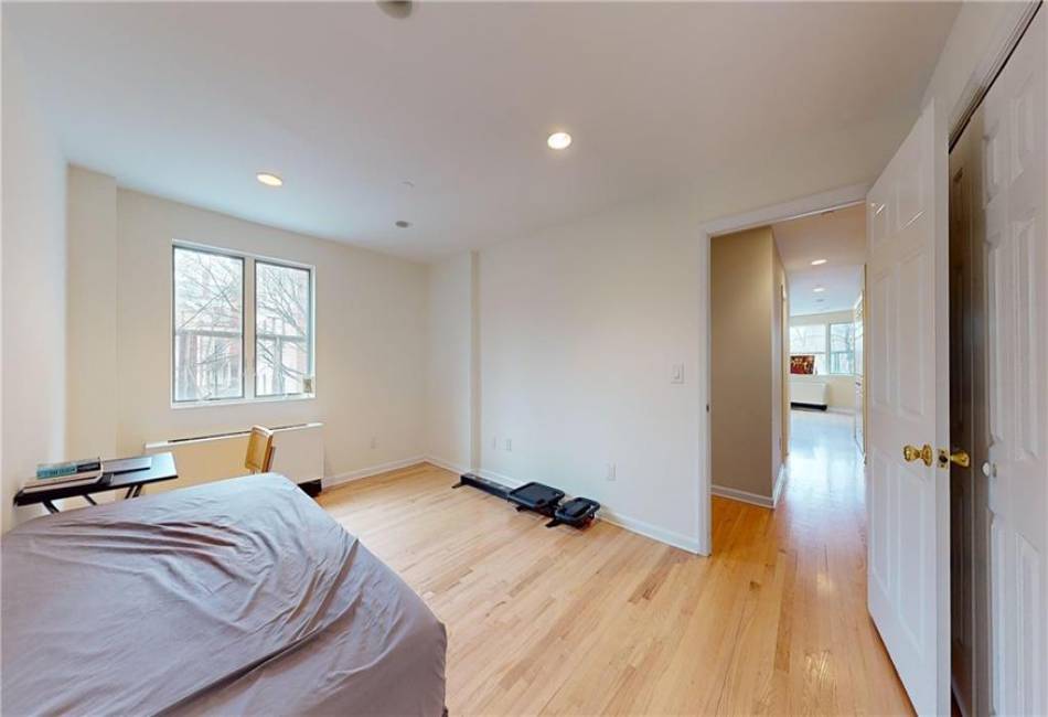702 Ocean Parkway, Brooklyn, New York 11230, 2 Bedrooms Bedrooms, ,2 BathroomsBathrooms,Residential,For Sale,Ocean,490928