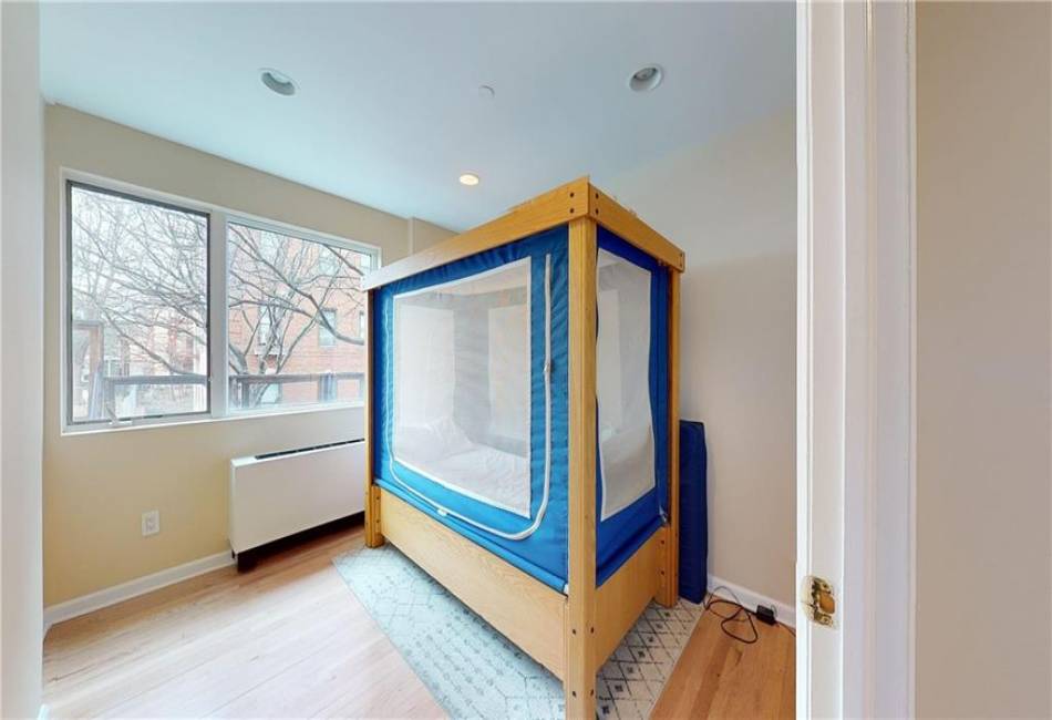 702 Ocean Parkway, Brooklyn, New York 11230, 2 Bedrooms Bedrooms, ,2 BathroomsBathrooms,Residential,For Sale,Ocean,490928