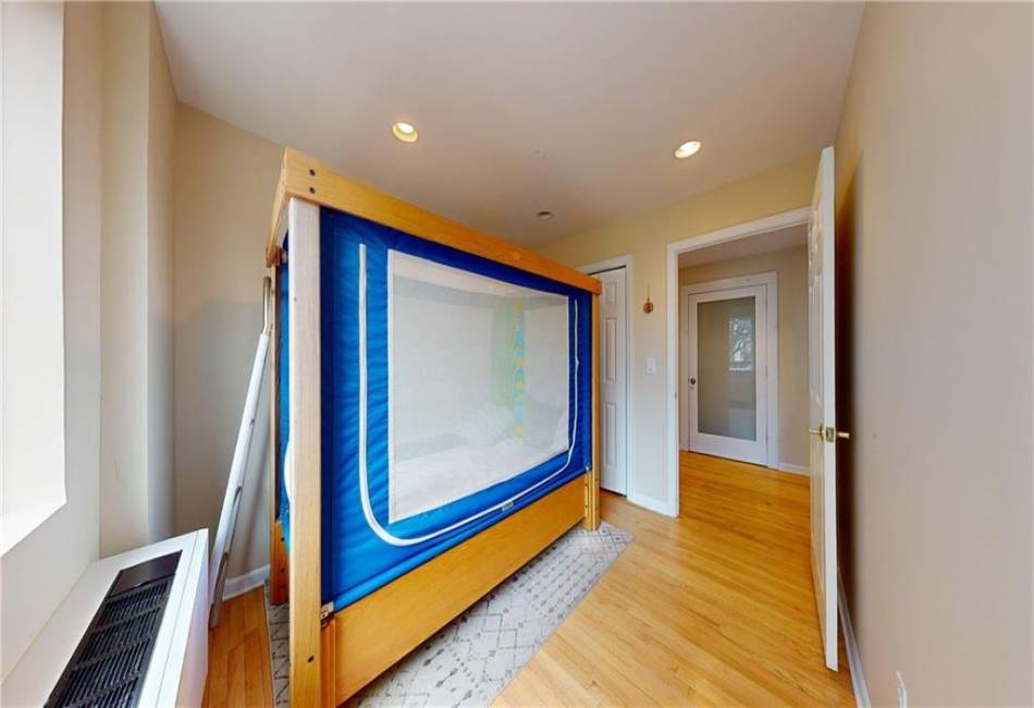 702 Ocean Parkway, Brooklyn, New York 11230, 2 Bedrooms Bedrooms, ,2 BathroomsBathrooms,Residential,For Sale,Ocean,490928