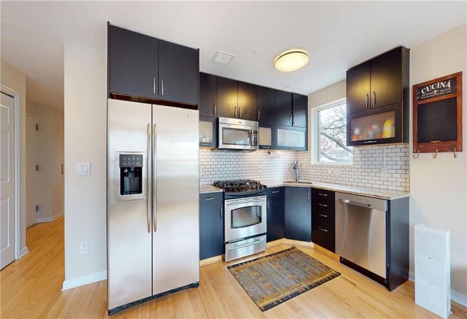 702 Ocean Parkway, Brooklyn, New York 11230, 2 Bedrooms Bedrooms, ,2 BathroomsBathrooms,Residential,For Sale,Ocean,490928