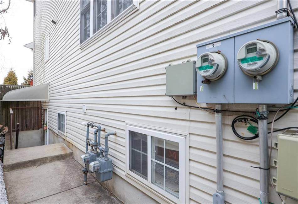147 Kirshon Avenue, Staten Island, New York 10314, 4 Bedrooms Bedrooms, ,4 BathroomsBathrooms,Residential,For Sale,Kirshon,490933