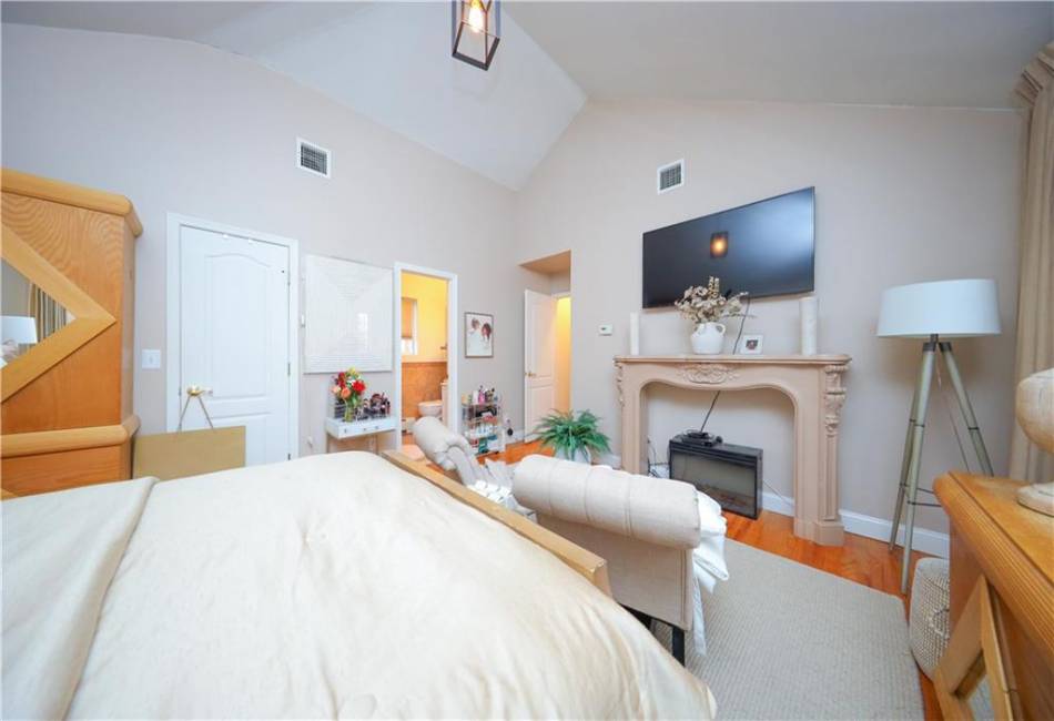 147 Kirshon Avenue, Staten Island, New York 10314, 4 Bedrooms Bedrooms, ,4 BathroomsBathrooms,Residential,For Sale,Kirshon,490933