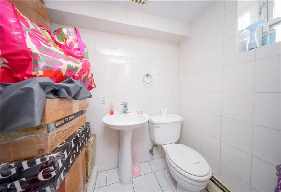 2274 22nd Street, Brooklyn, New York 11229, 5 Bedrooms Bedrooms, ,4 BathroomsBathrooms,Residential,For Sale,22nd,490940