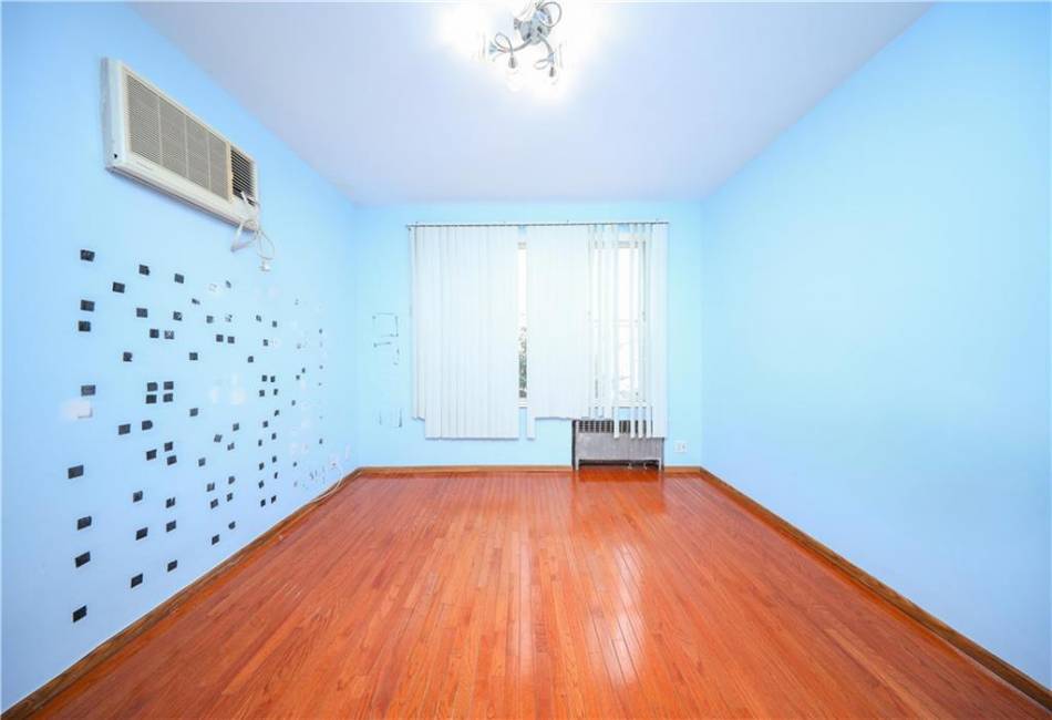 2274 22nd Street, Brooklyn, New York 11229, 5 Bedrooms Bedrooms, ,4 BathroomsBathrooms,Residential,For Sale,22nd,490940