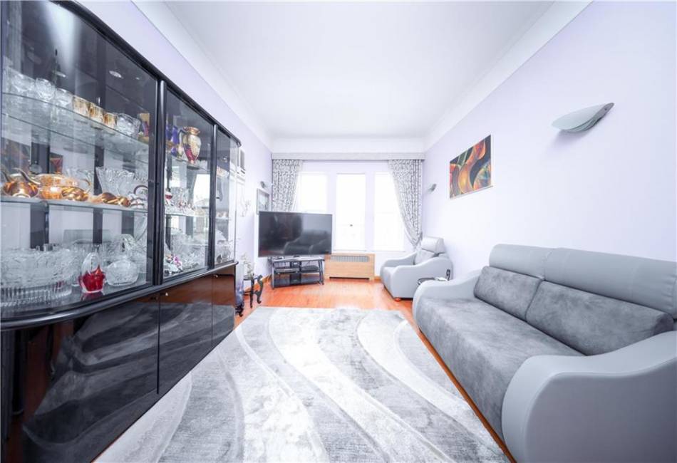 2274 22nd Street, Brooklyn, New York 11229, 5 Bedrooms Bedrooms, ,4 BathroomsBathrooms,Residential,For Sale,22nd,490940
