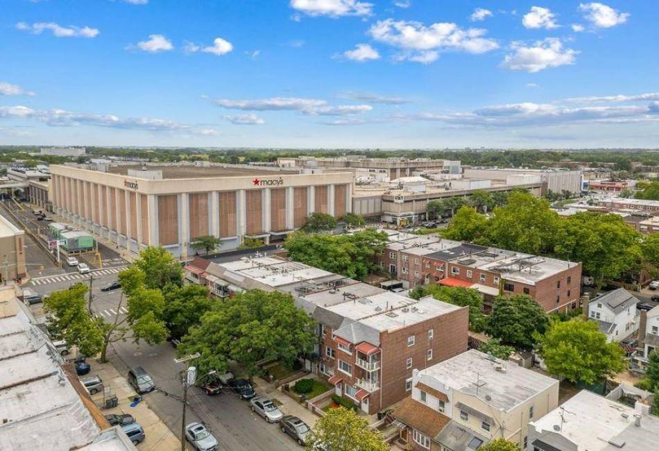 2070 55th Street, Brooklyn, New York 11234, 5 Bedrooms Bedrooms, ,Residential,For Sale,55th,490945