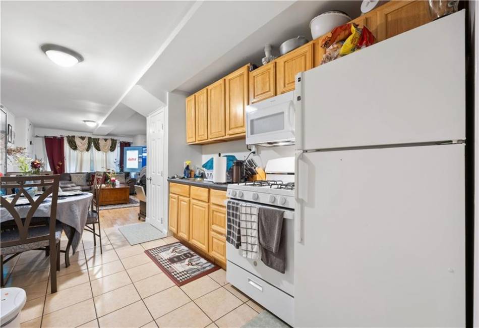 2070 55th Street, Brooklyn, New York 11234, 5 Bedrooms Bedrooms, ,Residential,For Sale,55th,490945