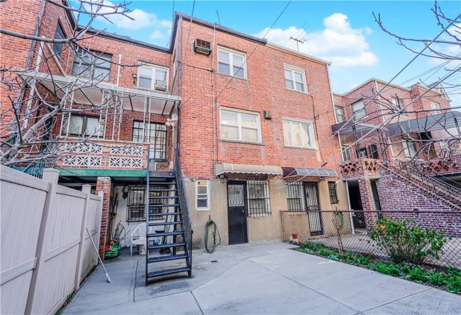 4715 Bedford Avenue, Brooklyn, New York 11235, 4 Bedrooms Bedrooms, ,Residential,For Sale,Bedford,490905