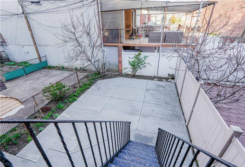 4715 Bedford Avenue, Brooklyn, New York 11235, 4 Bedrooms Bedrooms, ,Residential,For Sale,Bedford,490905