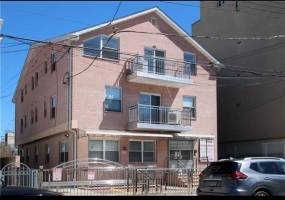 2567 14th Street, Brooklyn, New York 11235, 2 Bedrooms Bedrooms, ,2 BathroomsBathrooms,Residential,For Sale,14th,490947