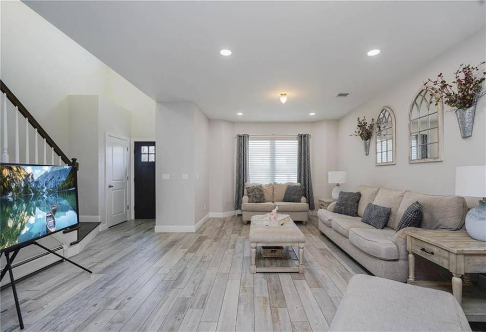 634 Darlington Avenue, Staten Island, New York 10312, 3 Bedrooms Bedrooms, ,4 BathroomsBathrooms,Residential,For Sale,Darlington,490951