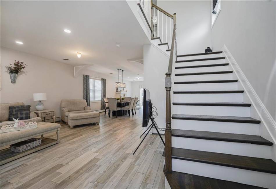 634 Darlington Avenue, Staten Island, New York 10312, 3 Bedrooms Bedrooms, ,4 BathroomsBathrooms,Residential,For Sale,Darlington,490951