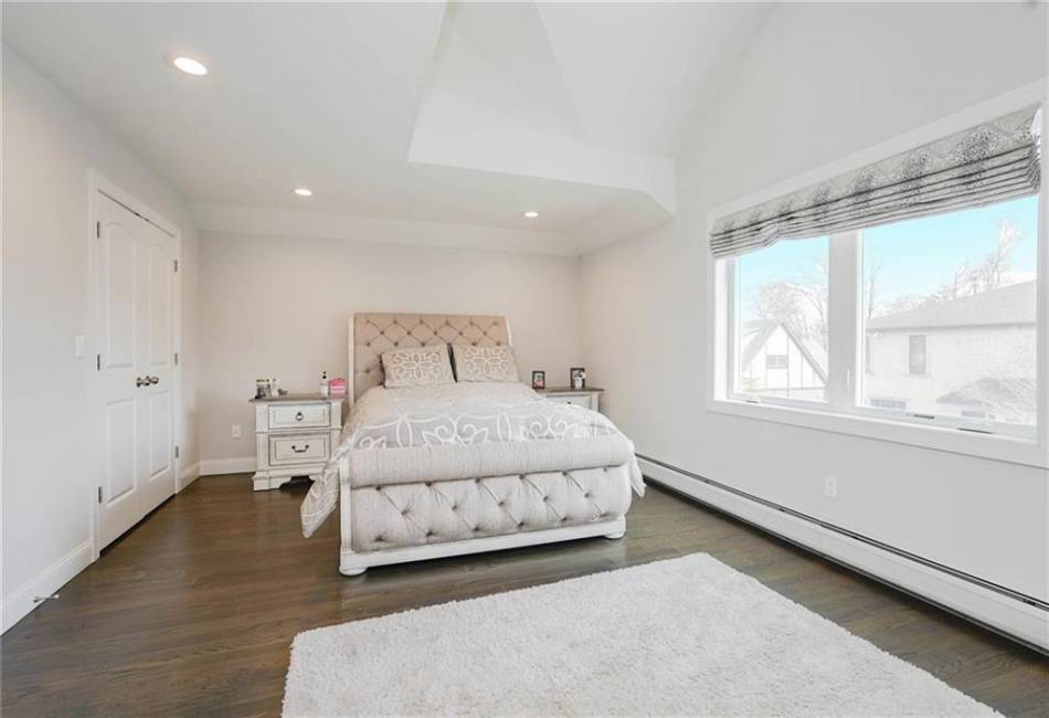 634 Darlington Avenue, Staten Island, New York 10312, 3 Bedrooms Bedrooms, ,4 BathroomsBathrooms,Residential,For Sale,Darlington,490951