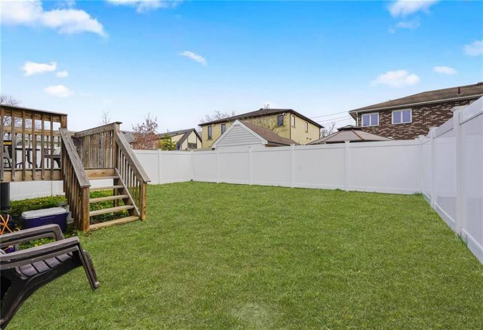 634 Darlington Avenue, Staten Island, New York 10312, 3 Bedrooms Bedrooms, ,4 BathroomsBathrooms,Residential,For Sale,Darlington,490951