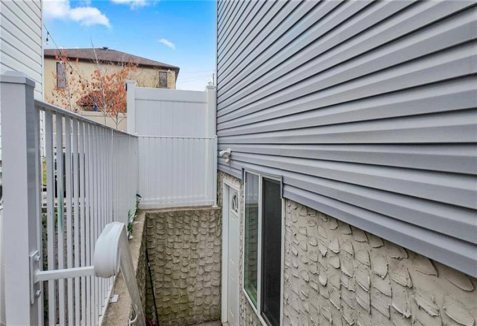 634 Darlington Avenue, Staten Island, New York 10312, 3 Bedrooms Bedrooms, ,4 BathroomsBathrooms,Residential,For Sale,Darlington,490951