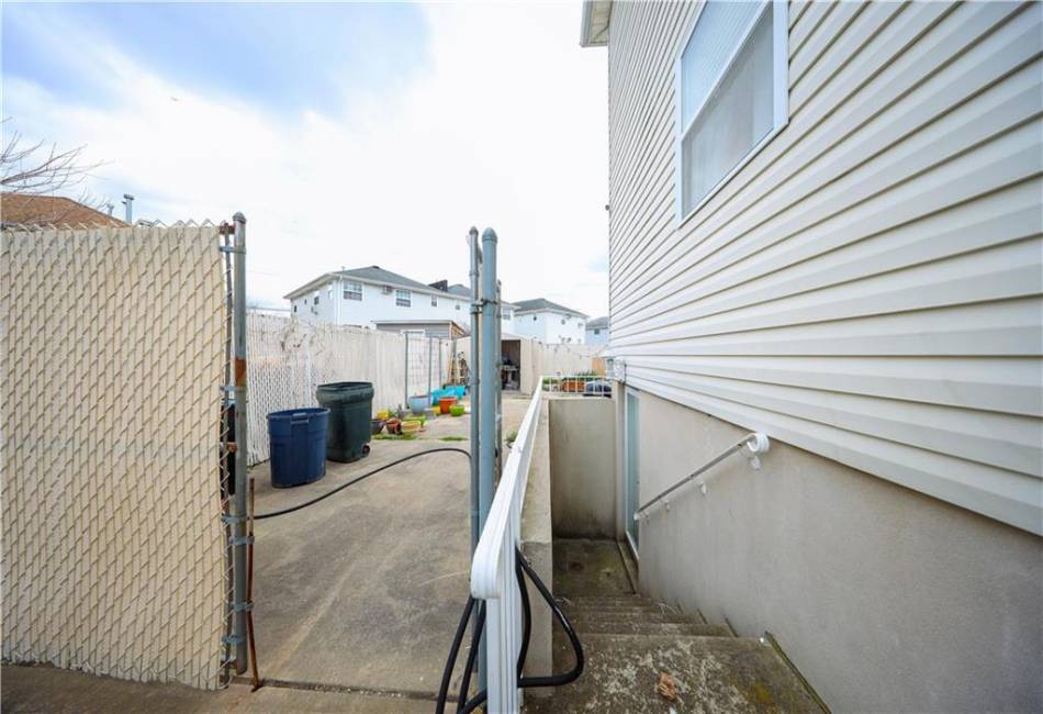 102-36 1st Street, Howard Beach, New York 11414, 7 Bedrooms Bedrooms, ,5 BathroomsBathrooms,Residential,For Sale,1st,490955