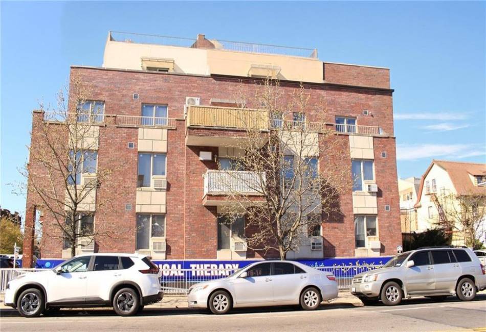 2138 Bath Avenue, Brooklyn, New York 11214, 3 Bedrooms Bedrooms, ,2 BathroomsBathrooms,Residential,For Sale,Bath,490943