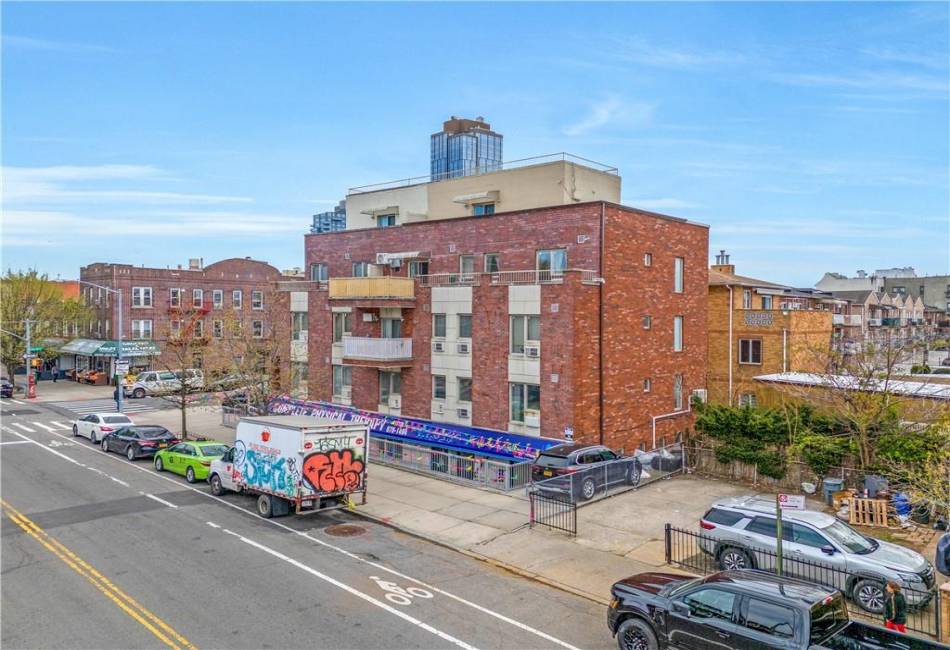 2138 Bath Avenue, Brooklyn, New York 11214, 3 Bedrooms Bedrooms, ,2 BathroomsBathrooms,Residential,For Sale,Bath,490943