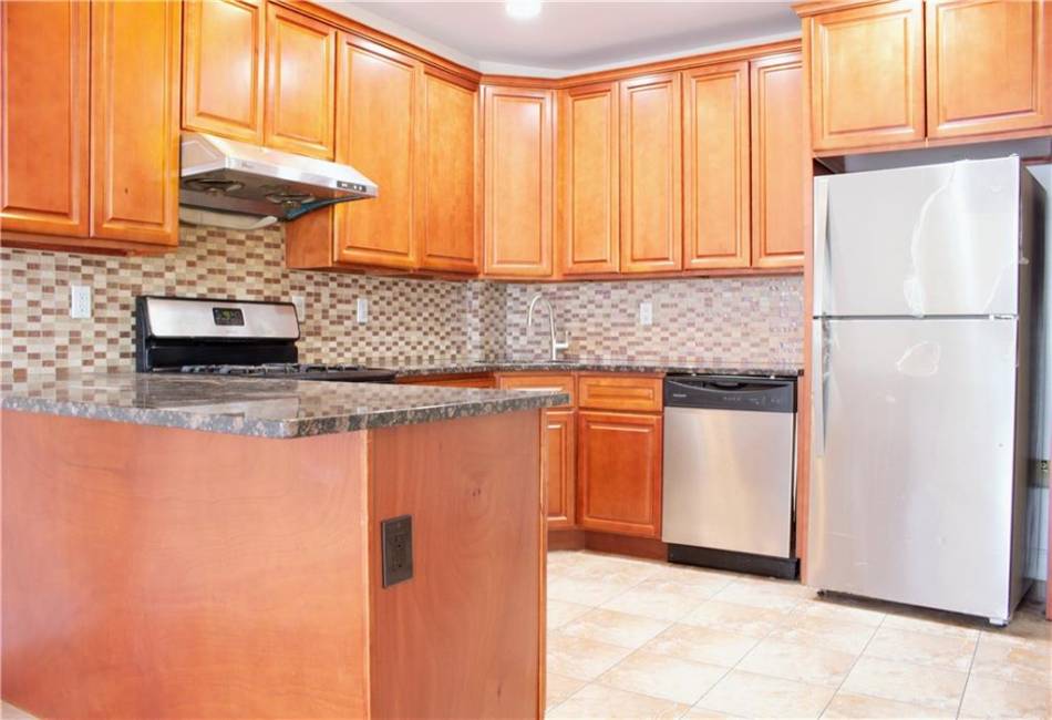 2138 Bath Avenue, Brooklyn, New York 11214, 3 Bedrooms Bedrooms, ,2 BathroomsBathrooms,Residential,For Sale,Bath,490943