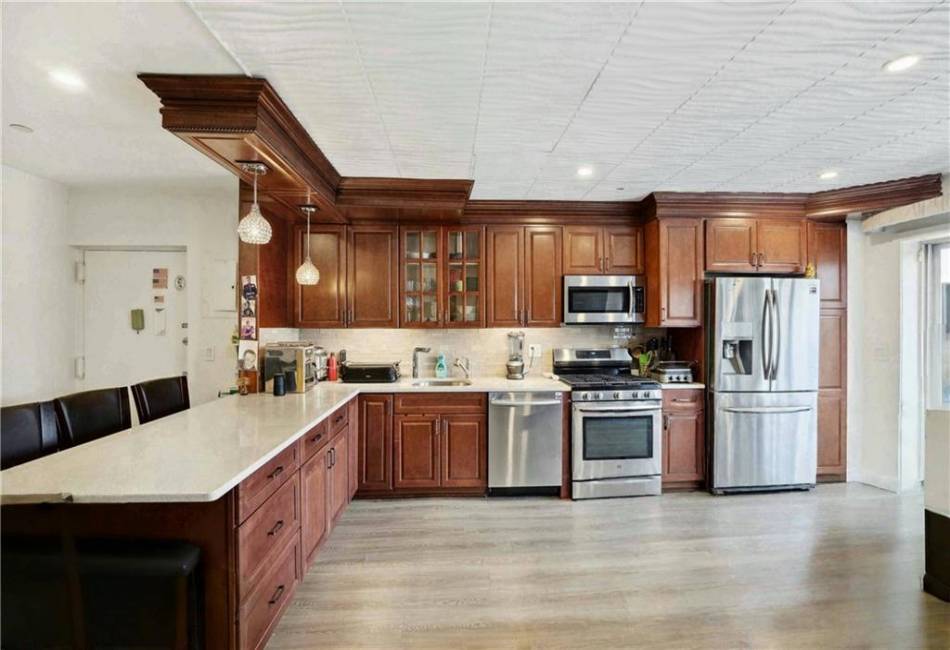 2752 Ocean Avenue, Brooklyn, New York 11229, 2 Bedrooms Bedrooms, ,2 BathroomsBathrooms,Residential,For Sale,Ocean,490944