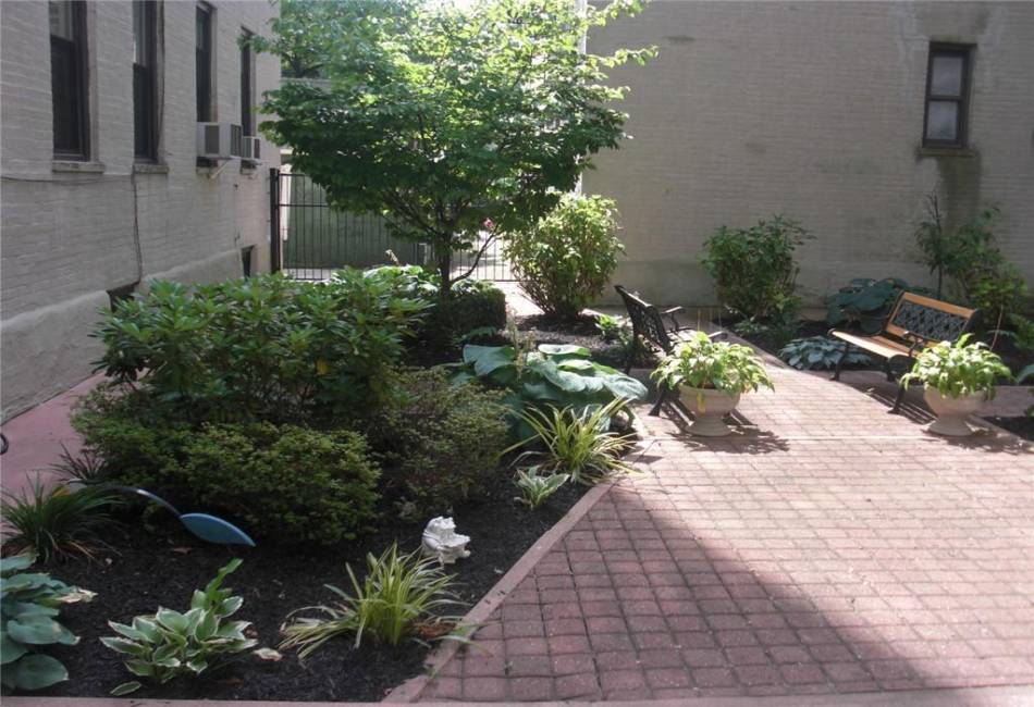 7901 Fourth Avenue, Brooklyn, New York 11209, 1 Bedroom Bedrooms, ,1 BathroomBathrooms,Residential,For Sale,Fourth,490946