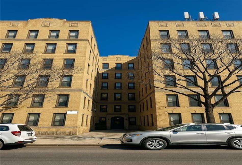 86-03 102nd Street, Richmond Hill, New York 11418, 1 Bedroom Bedrooms, ,1 BathroomBathrooms,Residential,For Sale,102nd,490879
