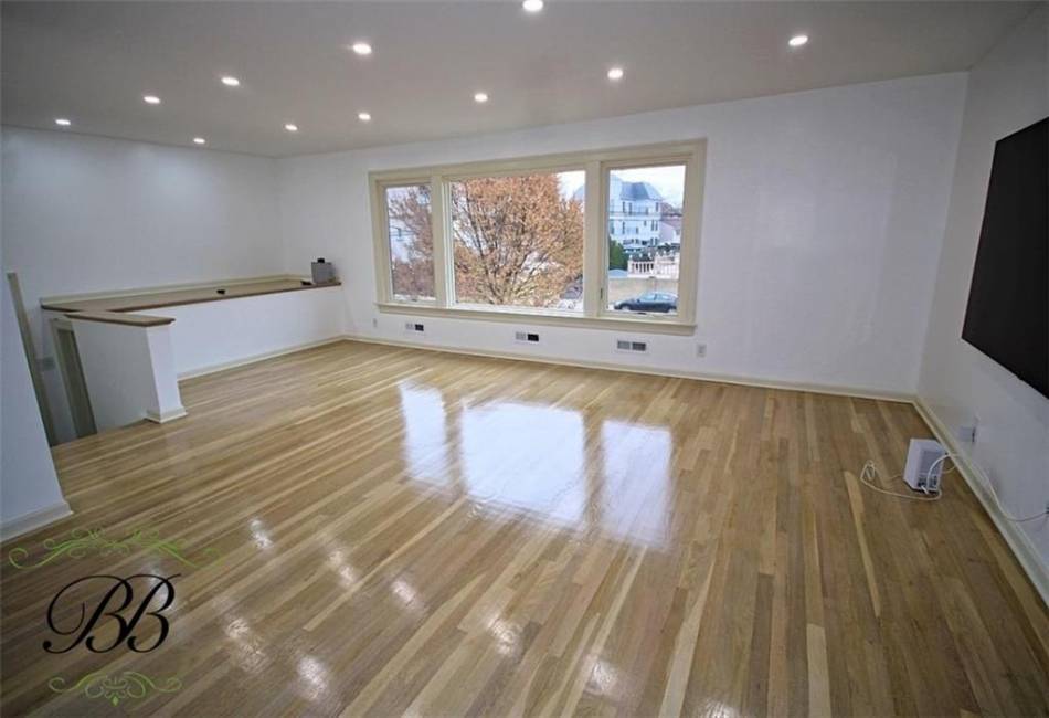 2446 66th Street, Brooklyn, New York 11234, 4 Bedrooms Bedrooms, ,3 BathroomsBathrooms,Residential,For Sale,66th,490970