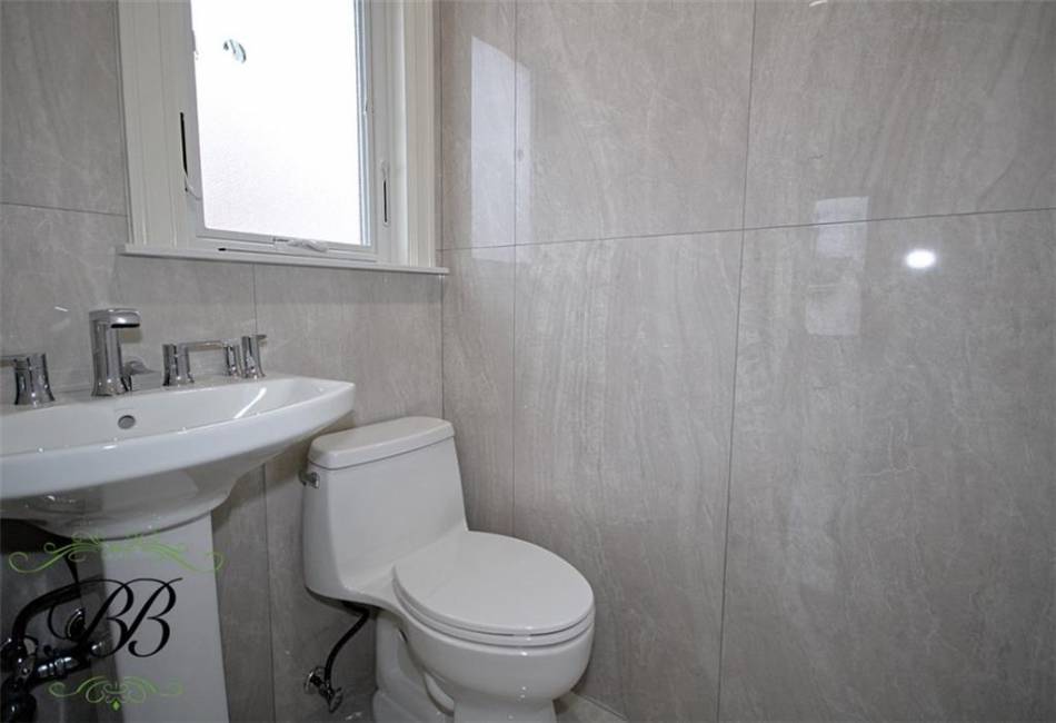 2446 66th Street, Brooklyn, New York 11234, 4 Bedrooms Bedrooms, ,3 BathroomsBathrooms,Residential,For Sale,66th,490970