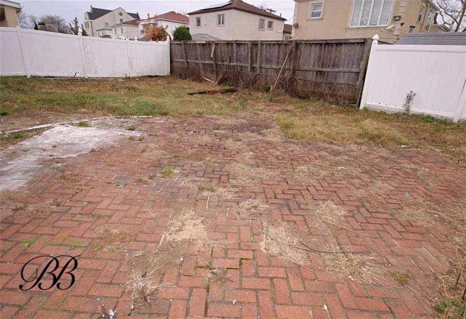 2446 66th Street, Brooklyn, New York 11234, 4 Bedrooms Bedrooms, ,3 BathroomsBathrooms,Residential,For Sale,66th,490970